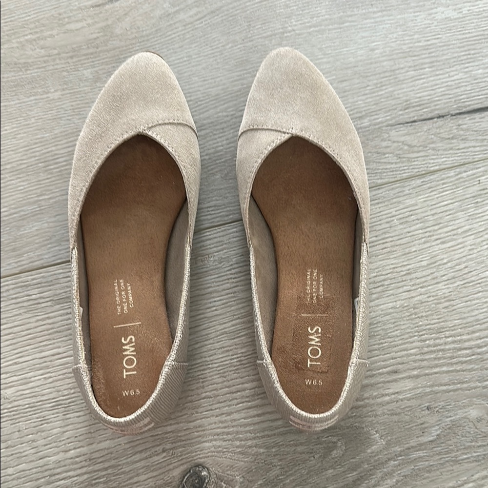 TOMS Women's Jutti Tan Flats